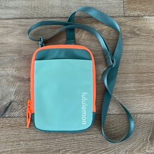 Lululemon Crossbody Phone Bag